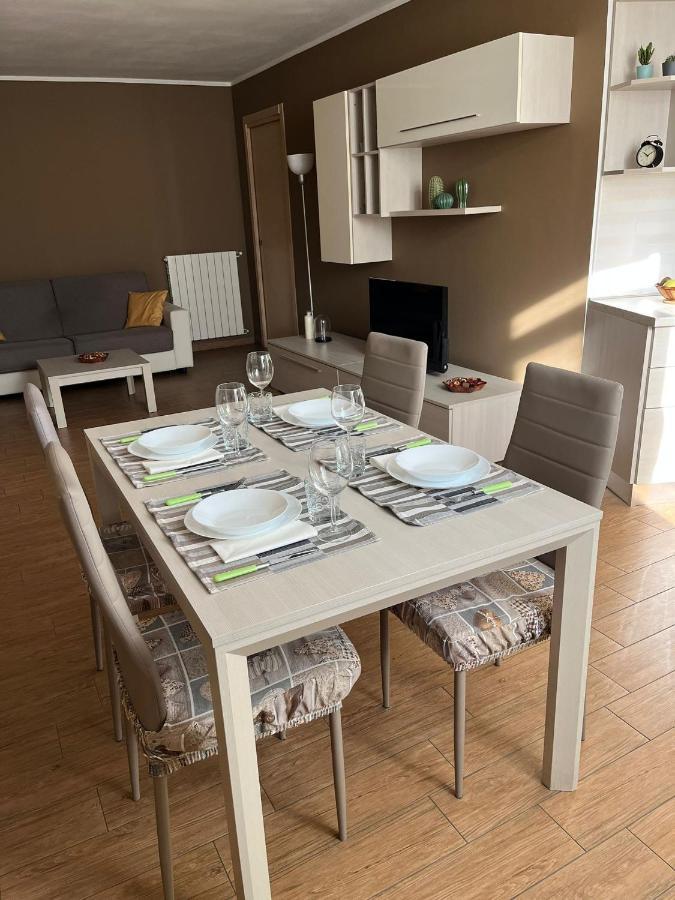 La Maison Di Gabriella E Alfredo Edolo Bagian luar foto